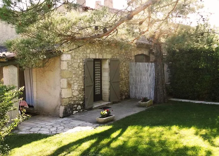 Mas Grimaud - Gite- Studio Et Chambres D\'Hotes Familiales