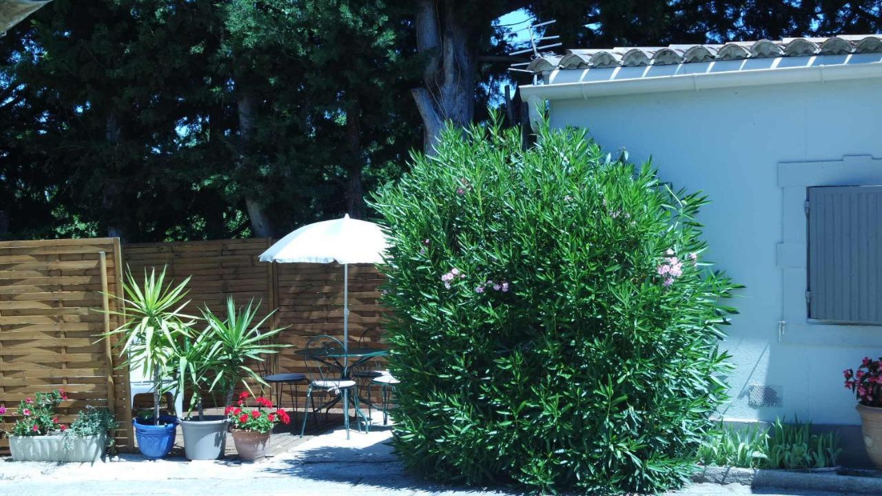 Mas Grimaud - Gite- Et D'hotes Familiales Eygalières