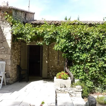 Mas Grimaud - Gite- Studio Et Chambres D'Hotes Familiales Eygalières Exterior foto